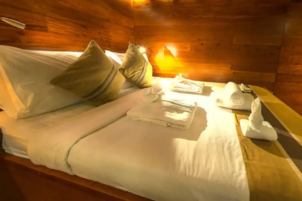 Double Cabin 1